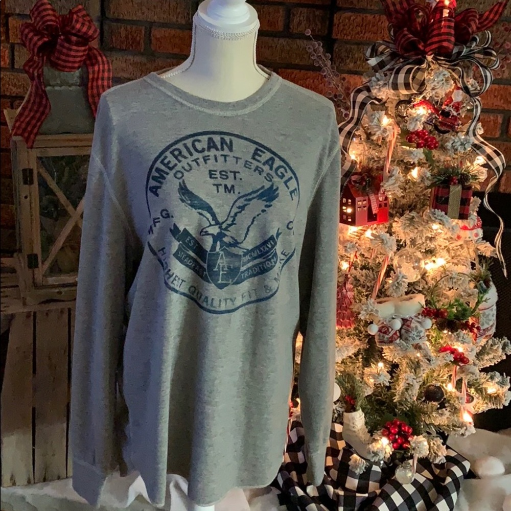 Mens AMERICAN EAGLE Long Sleeve Thermal shirt.
